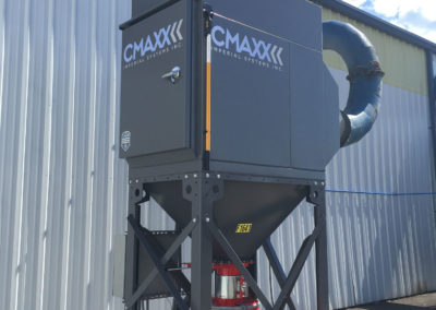CMAXX dust collector with single discharge drum for robotic welding fume filtration