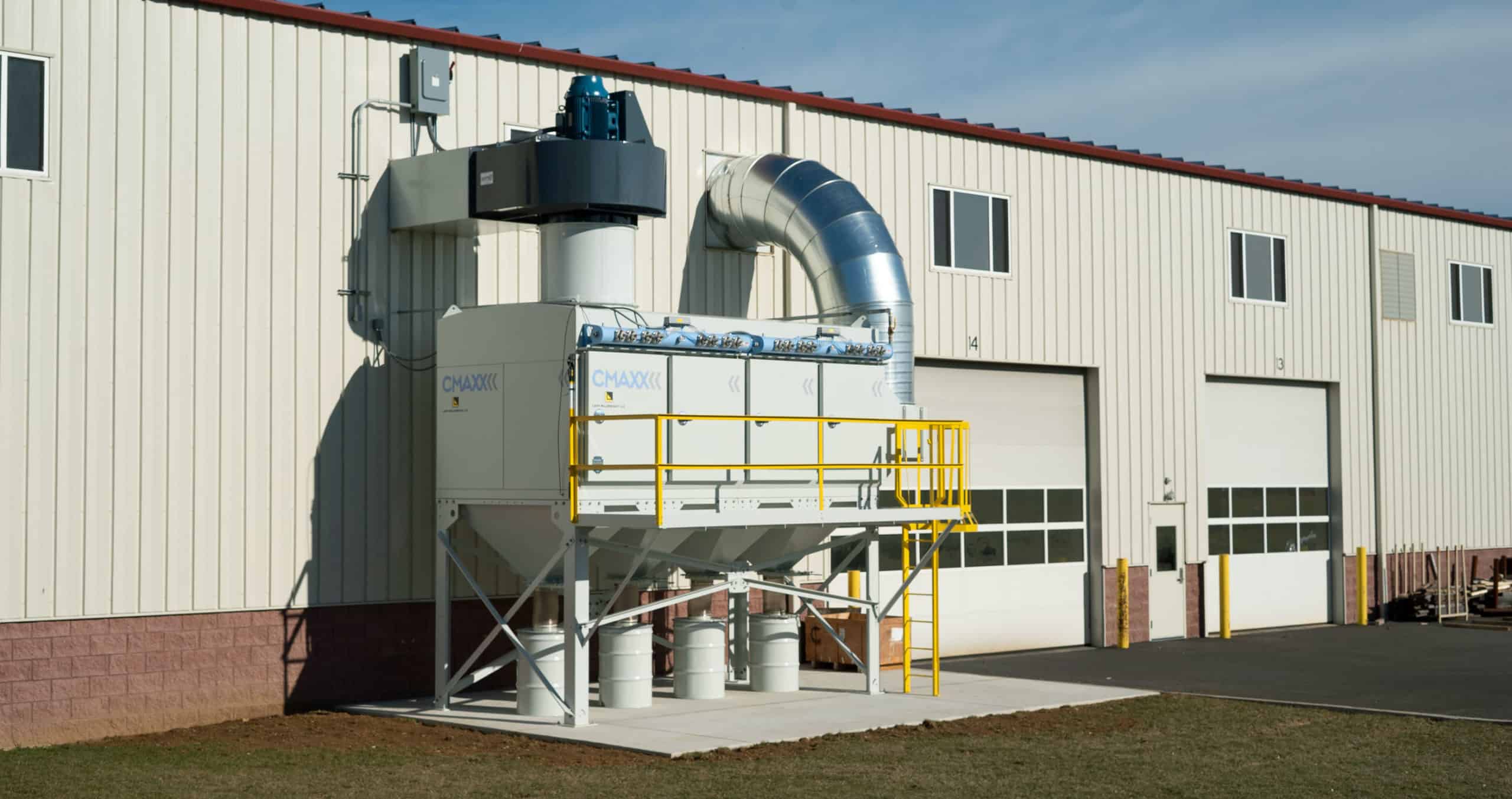 CMAXX-image-add-3 This CMAXX industrial dust collector is OSHA compliant.